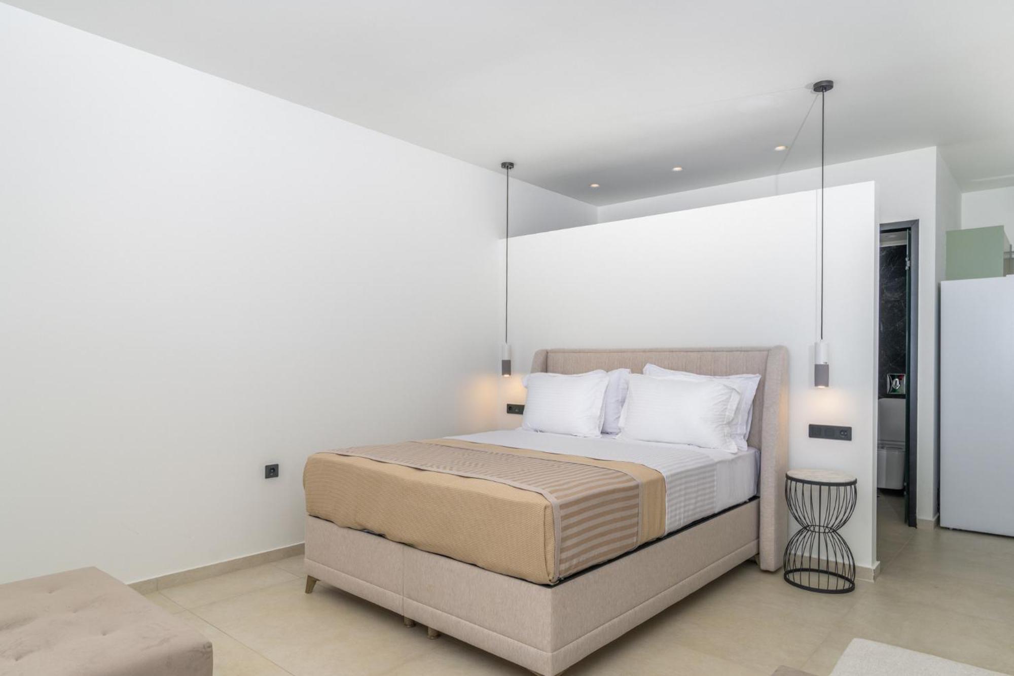 Mellamare Luxury Suites Athánion Exteriör bild