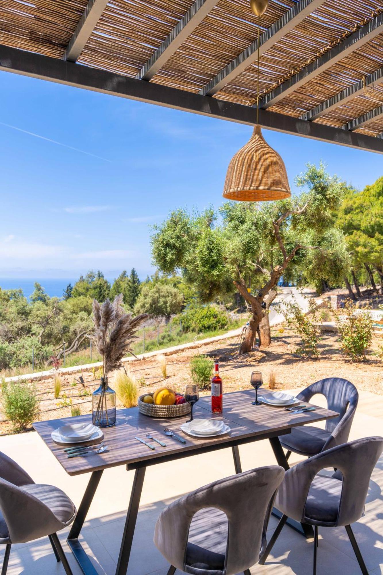 Mellamare Luxury Suites Athánion Exteriör bild